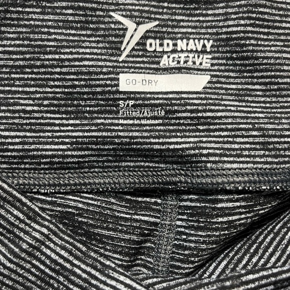 Old Navy Active Go-Dry Bike Shorts - Picture 3 of 3